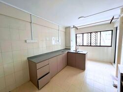 Clementi Avenue 2 Shopping Centre (D5), Shop House #565052021